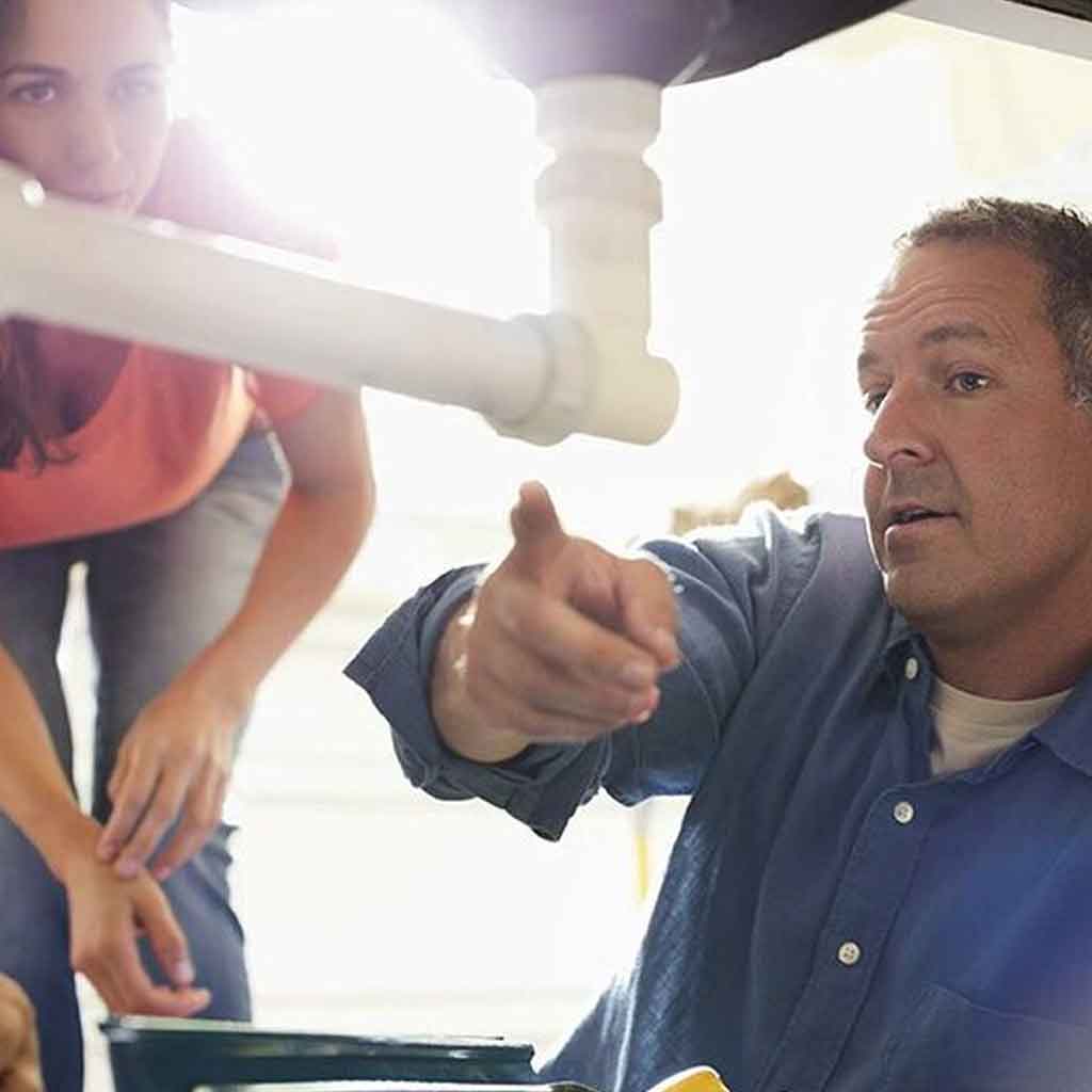 Artisan en intervention dans l’Hérault